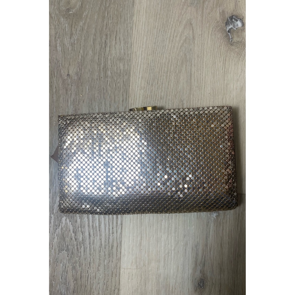 Vintage Bueno Gold Metal Mesh Evening Clutch Bag Kiss Lock Formal Purse